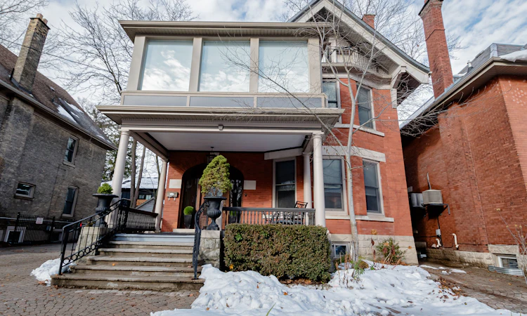 98 Central Avenue