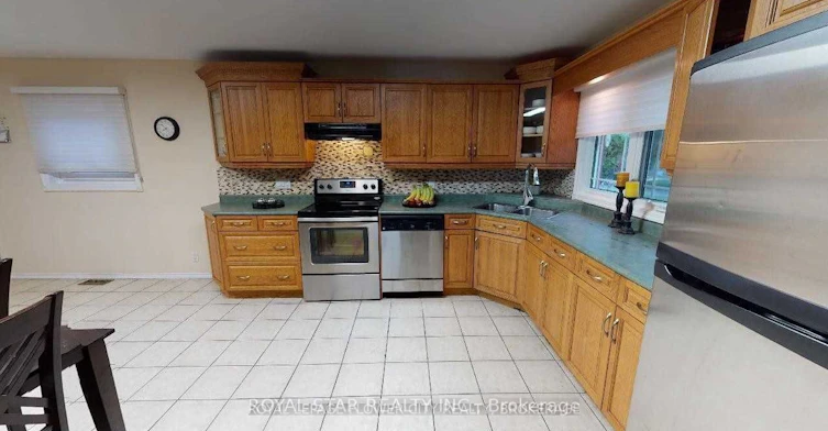 443 Castle Grove Court, London, ON, N6G 1L2 - 3