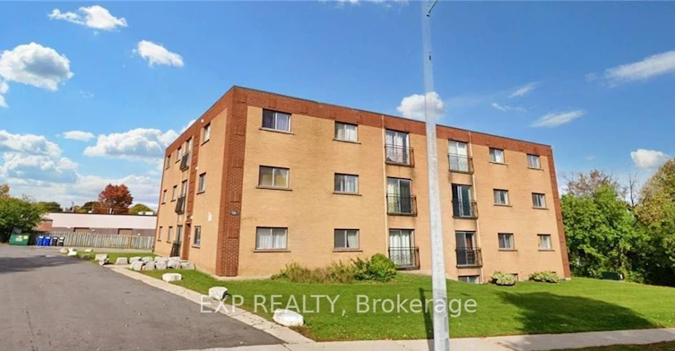 104-76 Brybeck Crescent, Kitchener, ON, N2M 2C6
