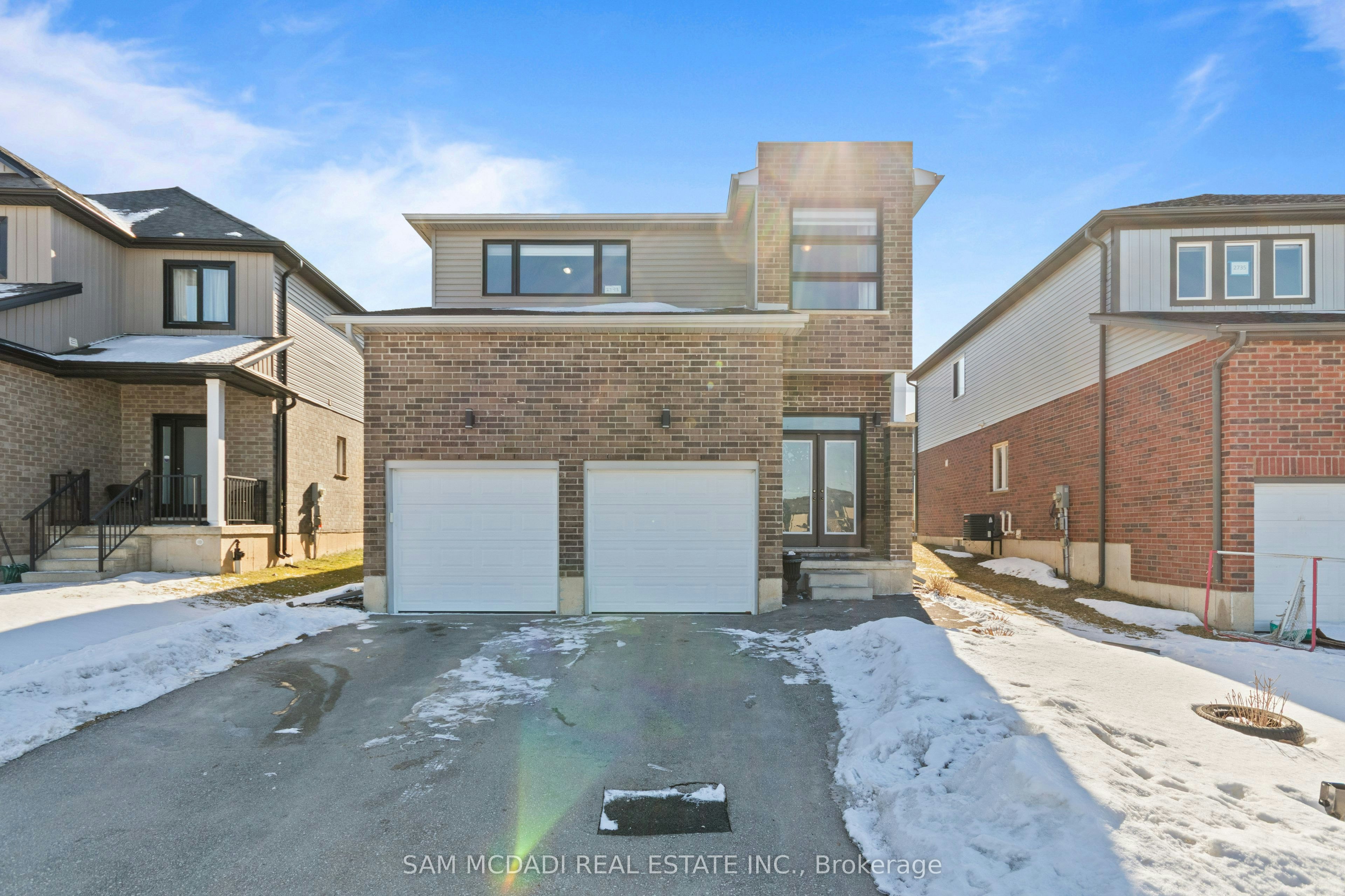 2743 Oriole Drive, London, ON, N6M 1E7