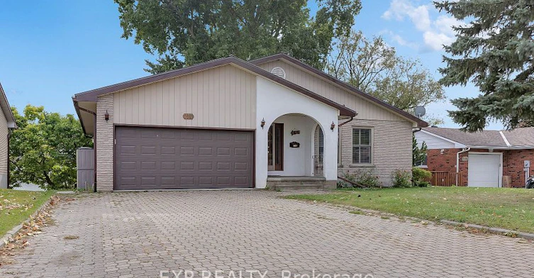 210 Main Street, Deseronto, ON, K0K 1X0