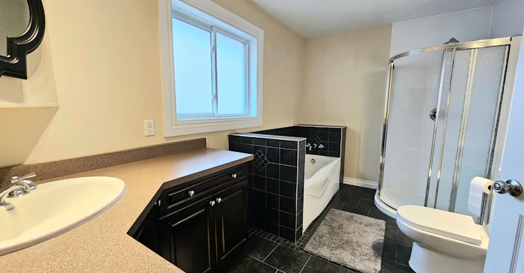 210 Main Street, Deseronto, ON, K0K 1X0 - 11