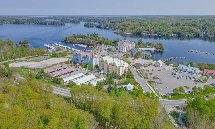 605-130 Steamship Bay Rd Road