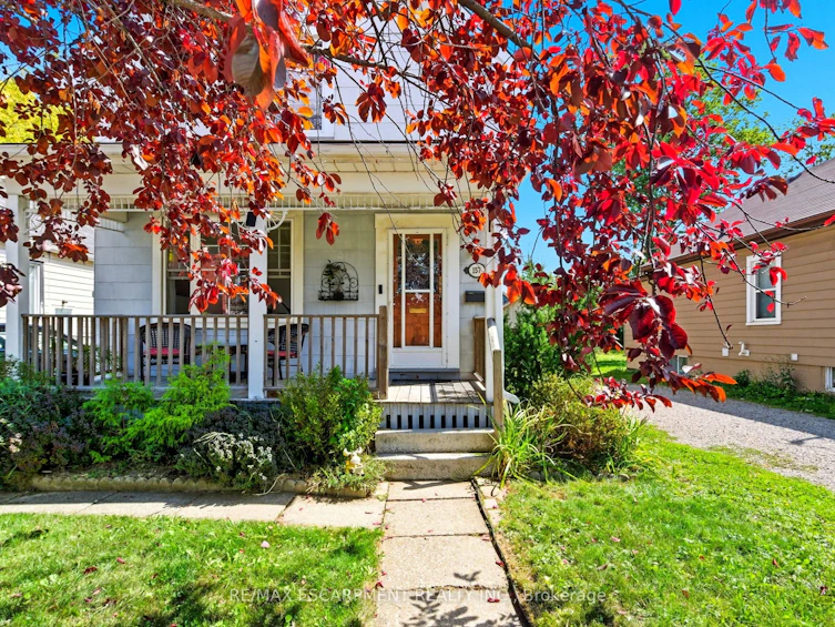 157 East 5th Street, Hamilton, ON, L9A 2Z7
