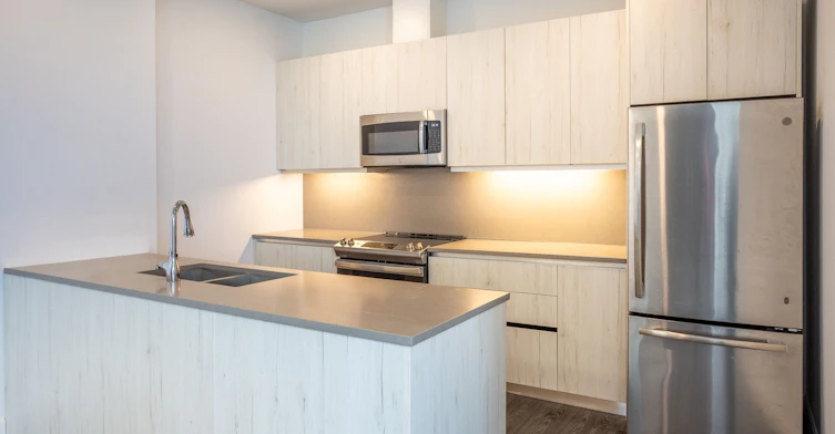 304-365 Armour Road, Peterborough, ON, K9H 0K4 - 4