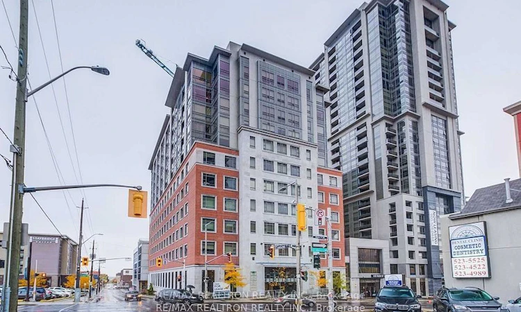 516-150 Main Street W