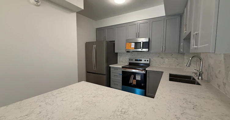 11-2 Slessor Boulevard, Grimsby, ON, L3M 3T2 - 7