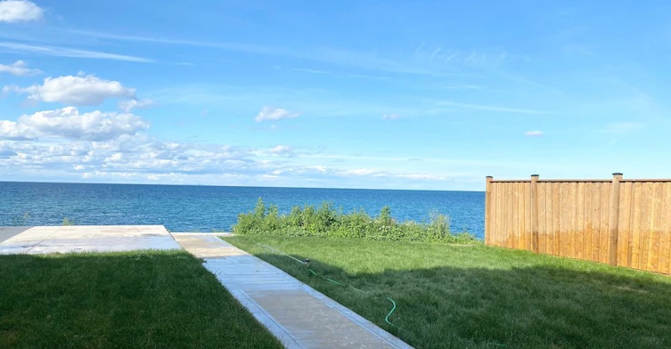 48 Seabreeze Crescent, Hamilton, ON, L8E 5C8