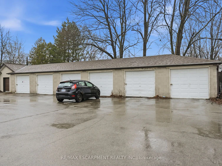 424 East 42nd Street, Hamilton, ON, L8T 3A9 - 13