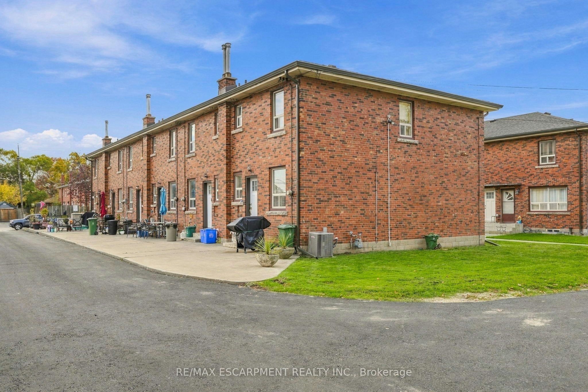 424 East 42nd Street, Hamilton, ON, L8T 3A9