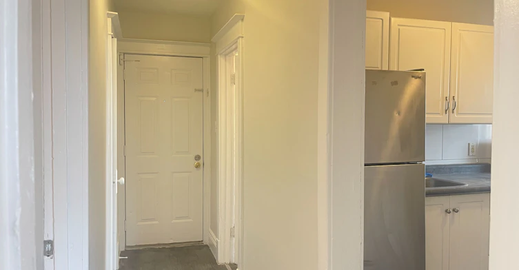 3-985 Main Street E, Hamilton, ON, L8M 1N3 - 3