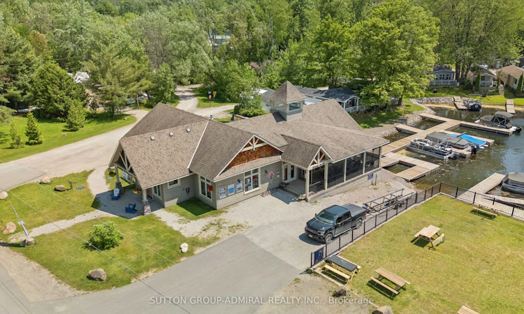 70-1082 Shamrock Marina Road