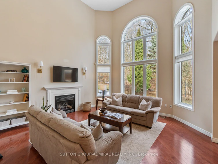 303 Winterburg Court, Waterloo, ON, N2V 2S8 - 9