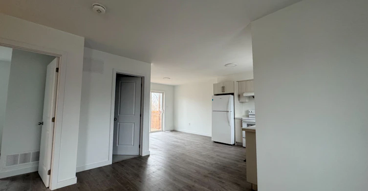 (MAIN)-127 Highriver Trail, Welland, ON, L3C 0H6 - 5