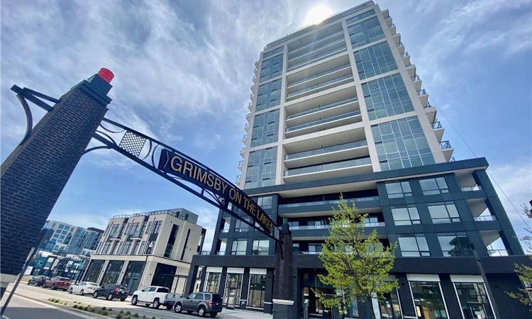 1103-385 Winston Road