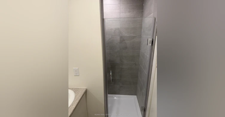 Suite 334 (302C)-16 Melbourne Avenue, St. Catharines, ON, L2P 3J8 - 15