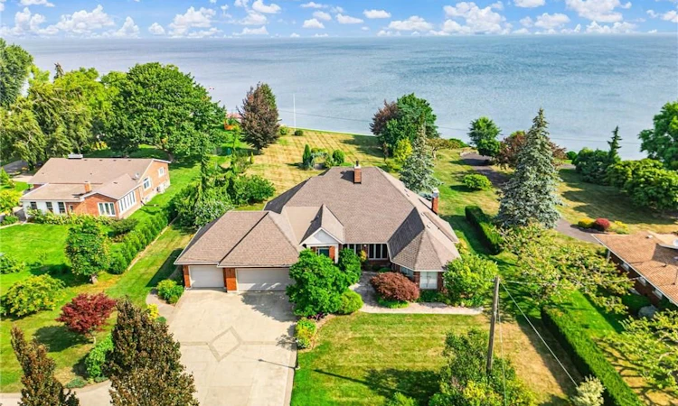 3503 Lakeshore Road