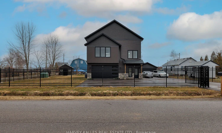 3184 Lakeshore Road