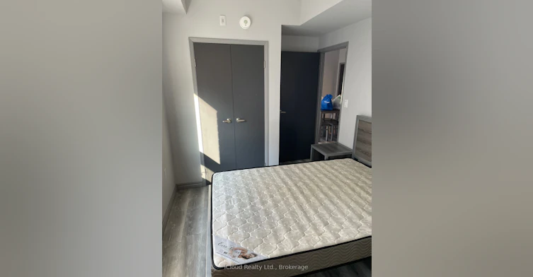 H401-275 Larch Street, Waterloo, ON, N2L 3R2 - 12