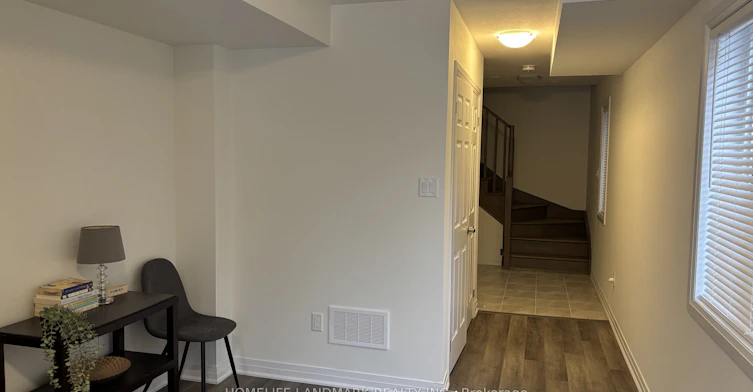 19 Pogie Drive, Welland, ON, L3B 0P2 - 2