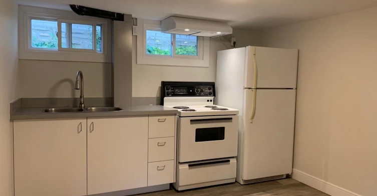 Bsmt-251 Erb Street E, Waterloo, ON, N2J 1N2 - 5