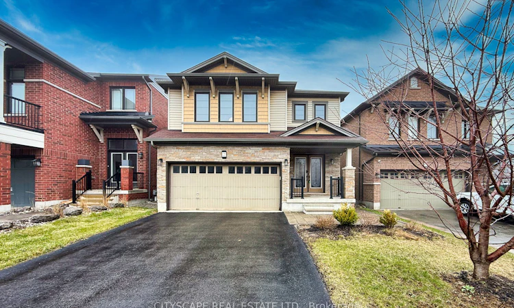 121 Crafter Crescent