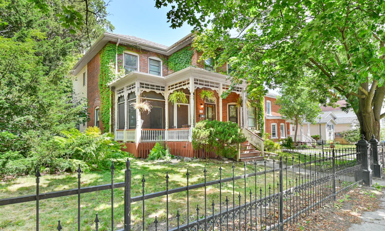 141 Foster Avenue