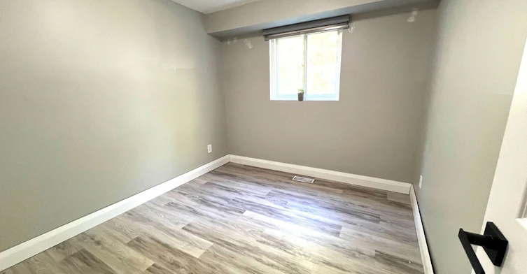 Lower-156 Mooregate Crescent, Kitchener, ON, N2M 2G1 - 17