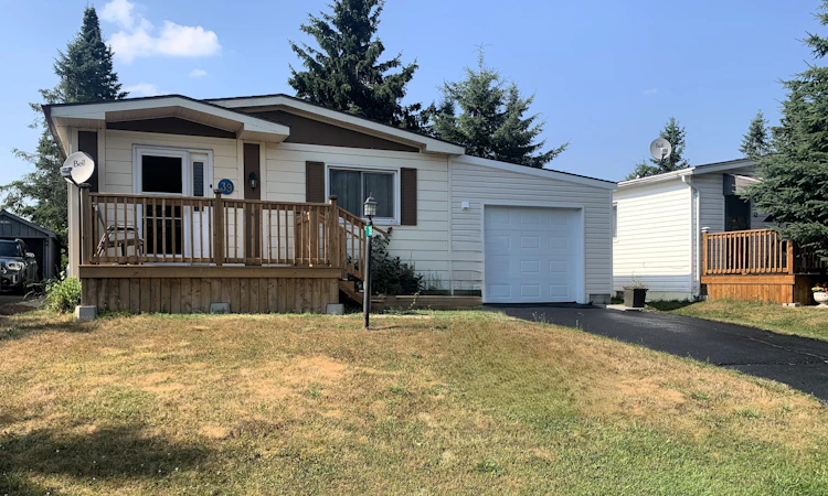 39 Circle Drive