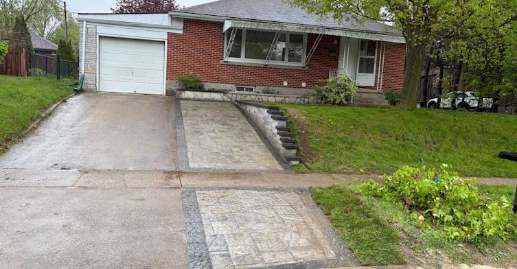 Upper-13 Ridgewood Avenue, Guelph, ON, N1H 6C3