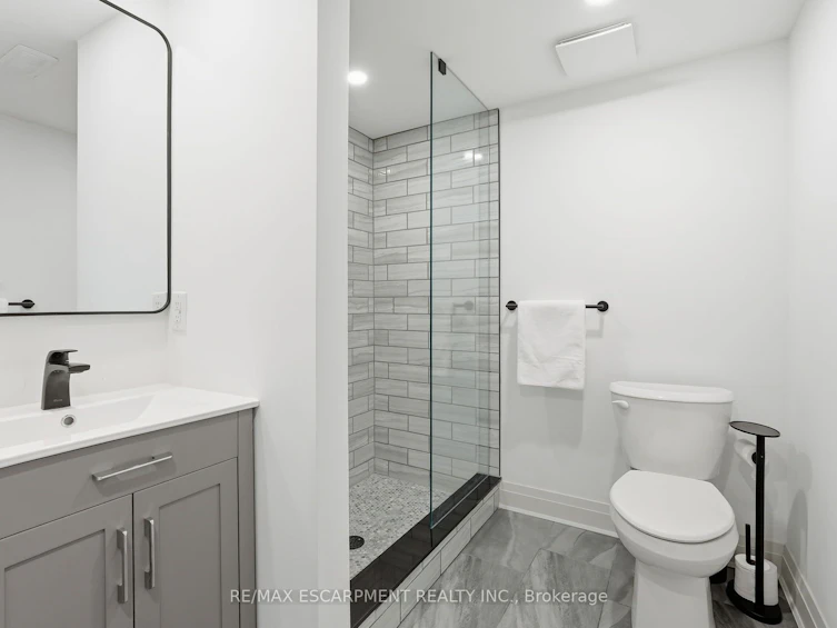 286 East 18th Street, Hamilton, ON, L9A 4P6 - 41