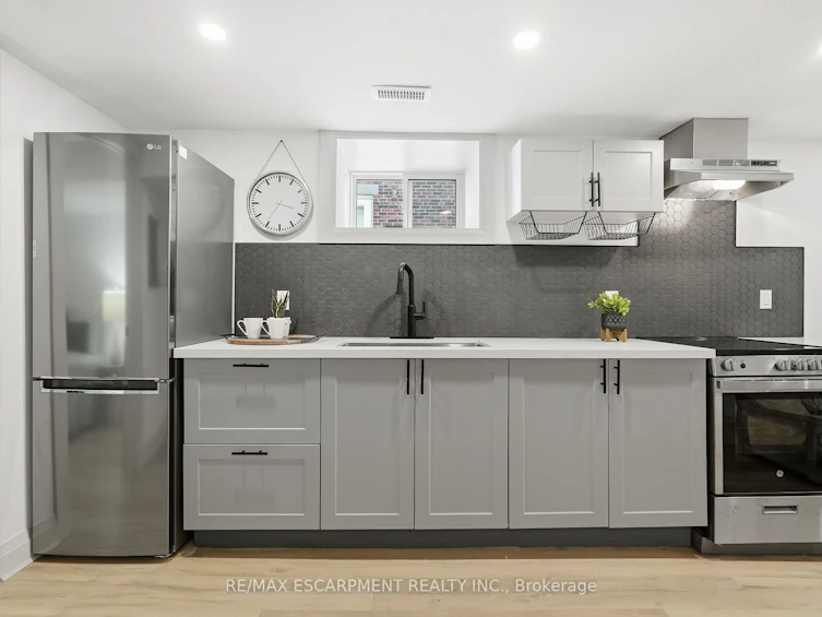 286 East 18th Street, Hamilton, ON, L9A 4P6 - 34