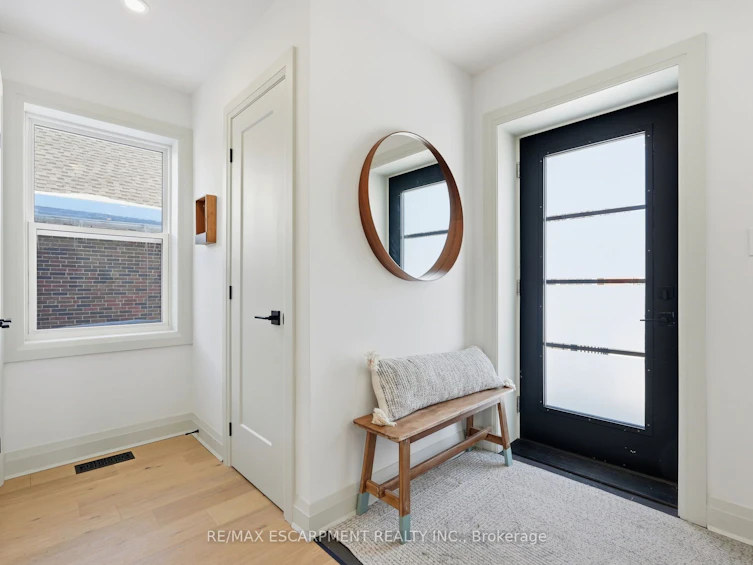 286 East 18th Street, Hamilton, ON, L9A 4P6 - 6