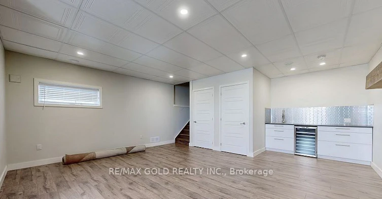 997 West Village Square, London, ON, N6G 0J7 - 35