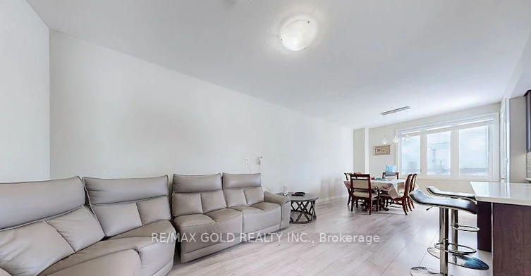 997 West Village Square, London, ON, N6G 0J7 - 4