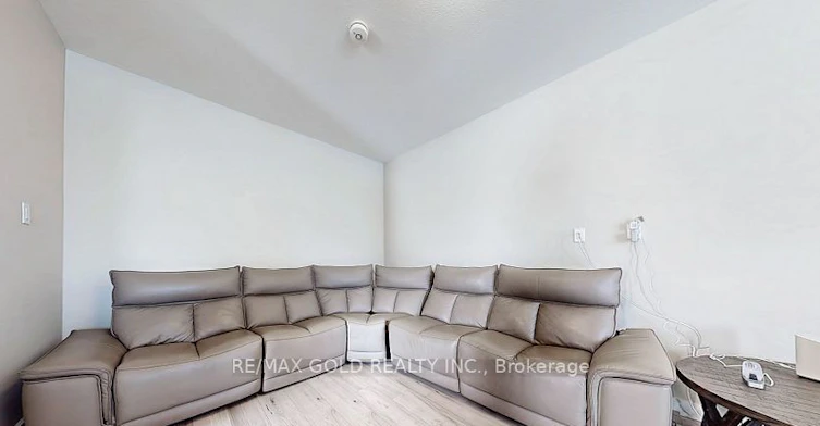 997 West Village Square, London, ON, N6G 0J7 - 6