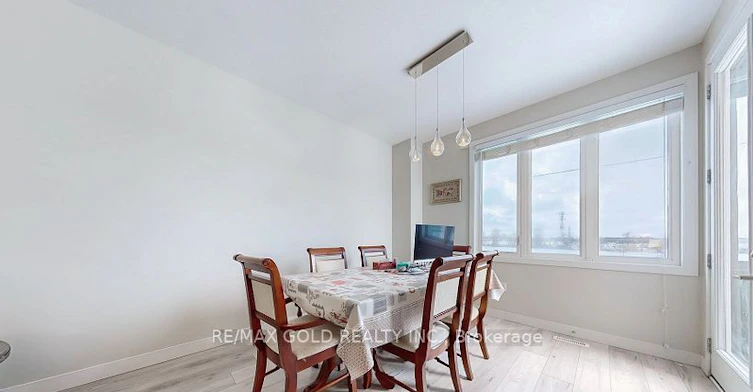 997 West Village Square, London, ON, N6G 0J7 - 8