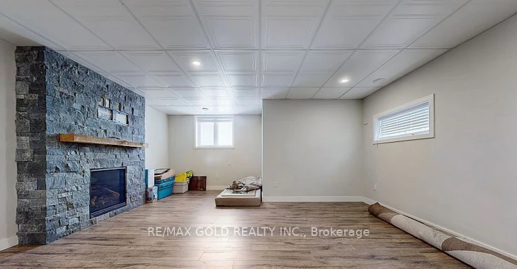 997 West Village Square, London, ON, N6G 0J7 - 32