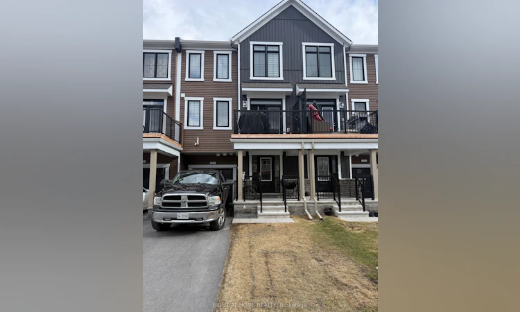57 Placette Stitch Mews