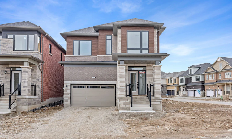 43 Henshaw Drive