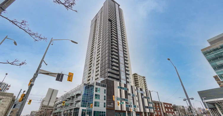 811-60 Frederick Street, Kitchener, ON, N2H 0C7