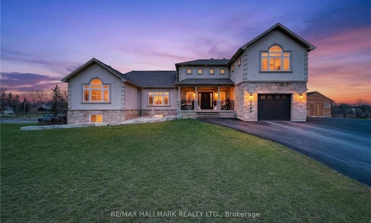 5499 Attema Crescent