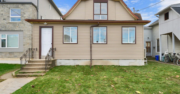 Apartment B-27 Oakdale Avenue, St. Catharines, ON, L2P 2B8