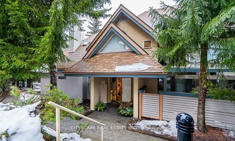 31-4636 Blackcomb Way