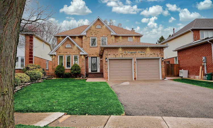 8 Yeoman Drive