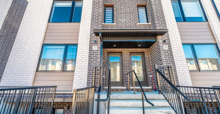 37 Lily Lane, Guelph, ON, N1L 1E1