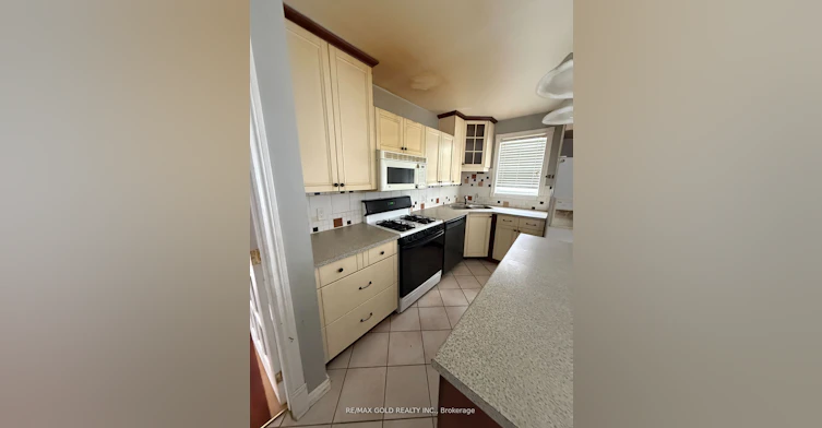 Main-24 Eastwood Drive, Welland, ON, L3C 6W4 - 12