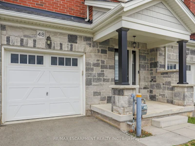 48 Harmony Way N - 2