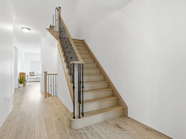 48 Harmony Way N, Thorold, ON, L2V 0H1 - 16