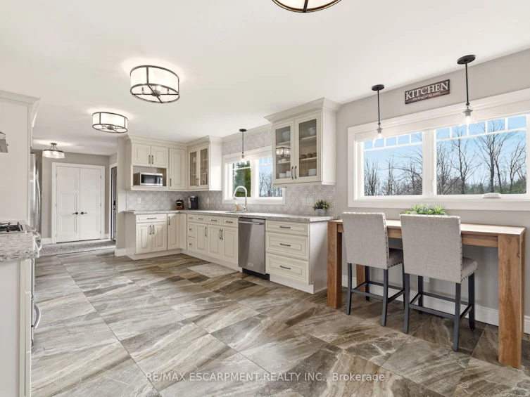 1371 10th Concession Road W, Hamilton, ON, N0B 2J0 - 8